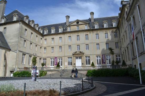 Musee de la Tapisserie de Bayeux